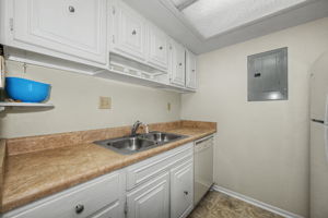 Kitchen 4