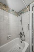 Primary Bathroom 1b