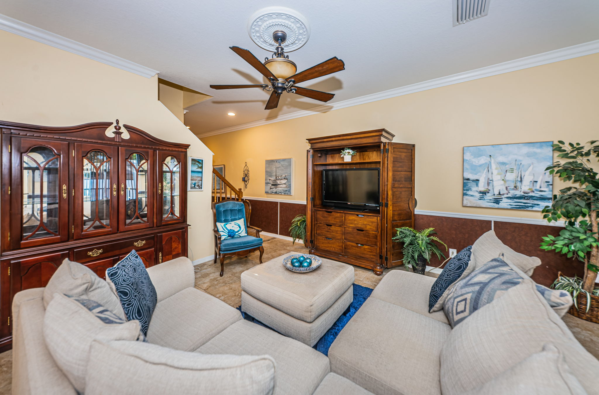 Living Room2-3