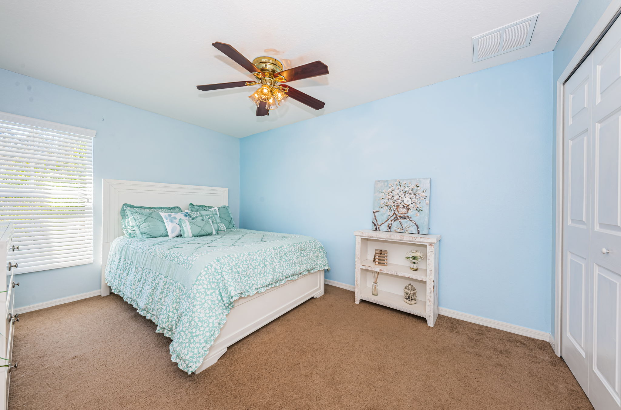 Upper Level Bedroom3a