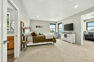  Photo 49