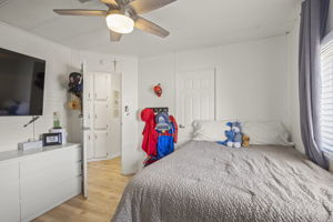 Photo 29