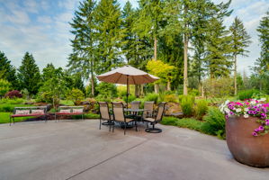 Lower outdoor living