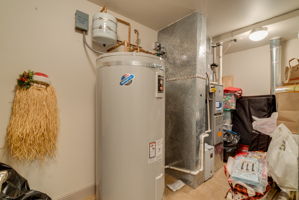 Lower mechanical room