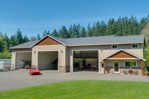 Commercial shop and office