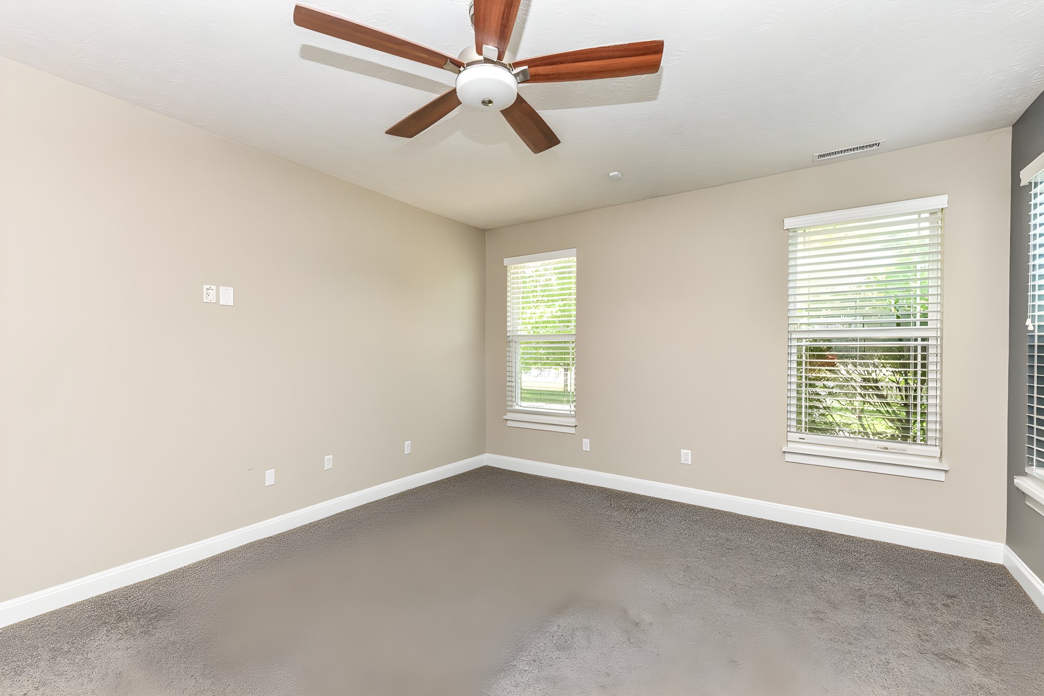 DSC_1073 furniture removed.jpeg