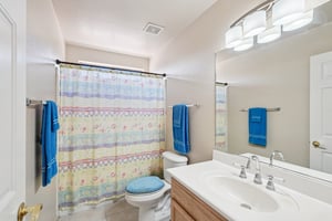 W La Reata Ave-S1001-020.jpg