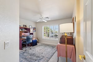 W La Reata Ave-S1001-024.jpg