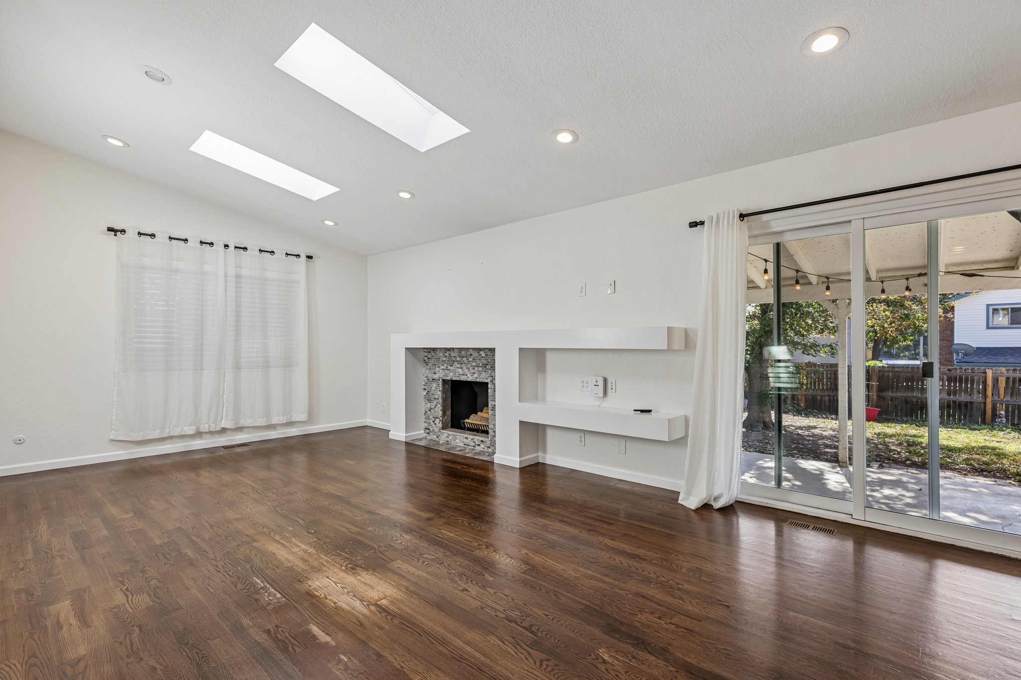 E Kenyon Ave-S2209-004.jpg