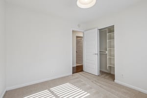 E Kenyon Ave-S2209-019.jpg