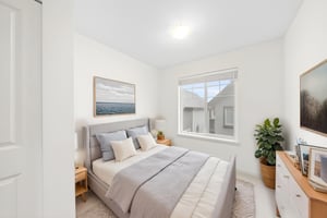 DSC03681 virtually staged.jpeg