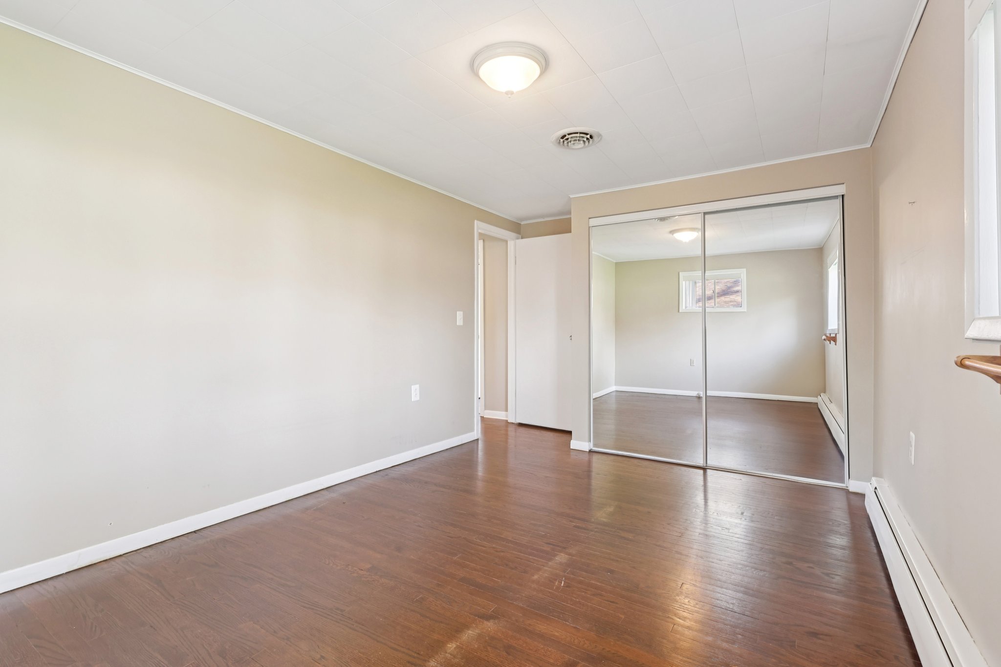 Canterbury Rd-S1604-022.jpg