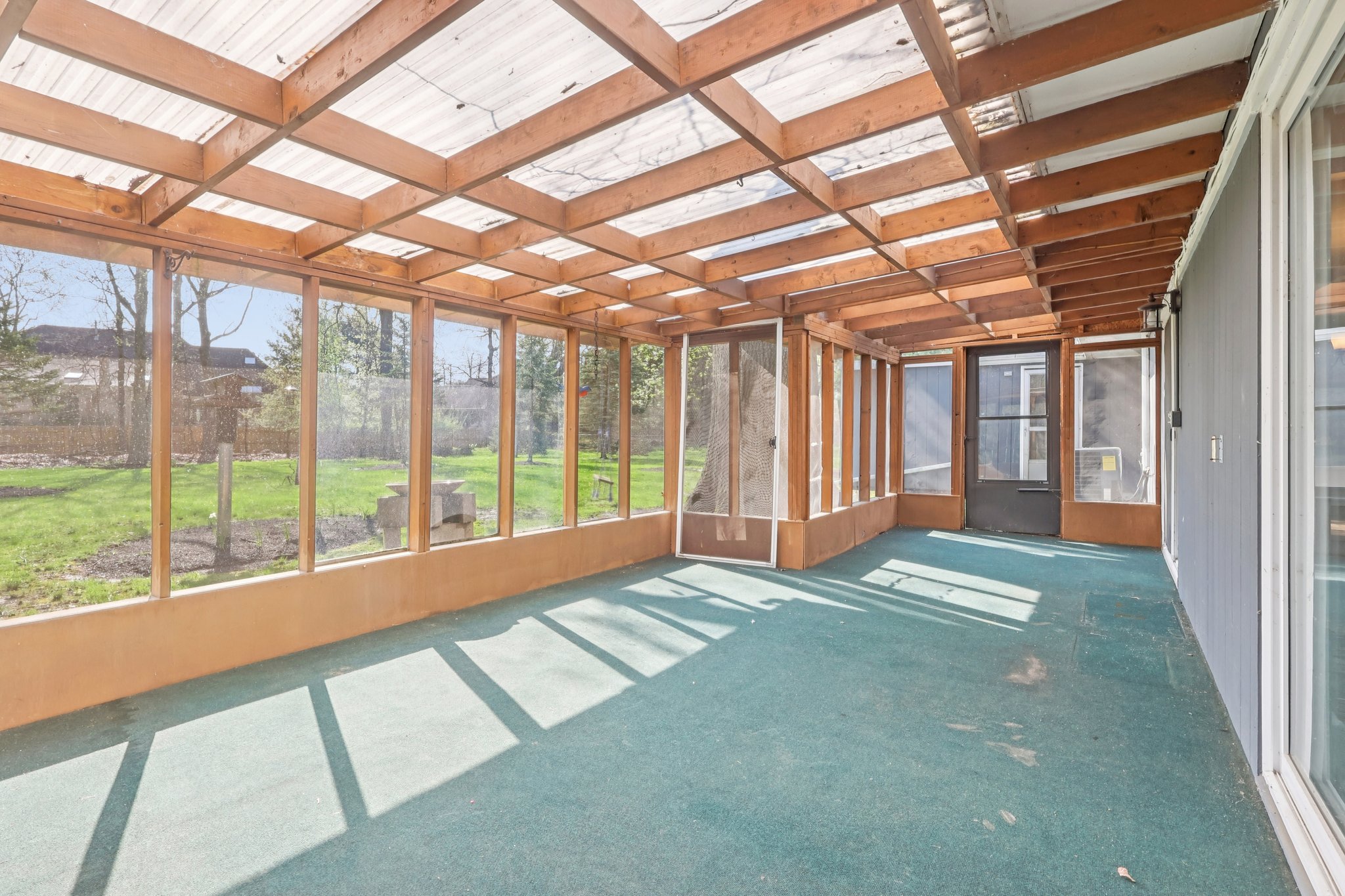 Canterbury Rd-S1604-034.jpg