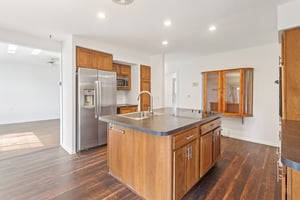 Canterbury Rd-S1604-012.jpg