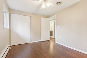 Canterbury Rd-S1604-016.jpg