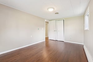 Canterbury Rd-S1604-019.jpg