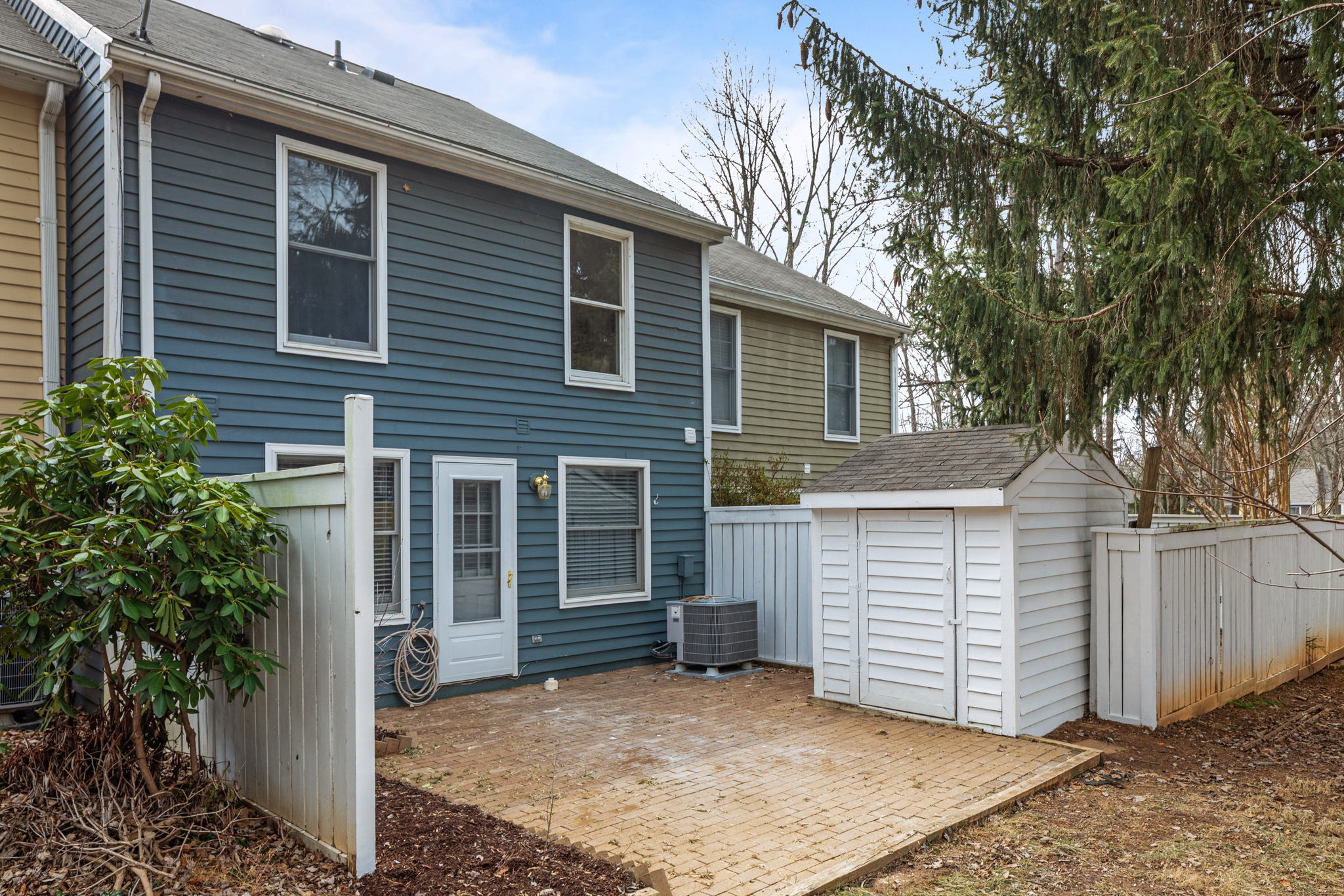 1579 Poplar Grove Dr, Reston, VA 20194 Absolute Altitude Llc.