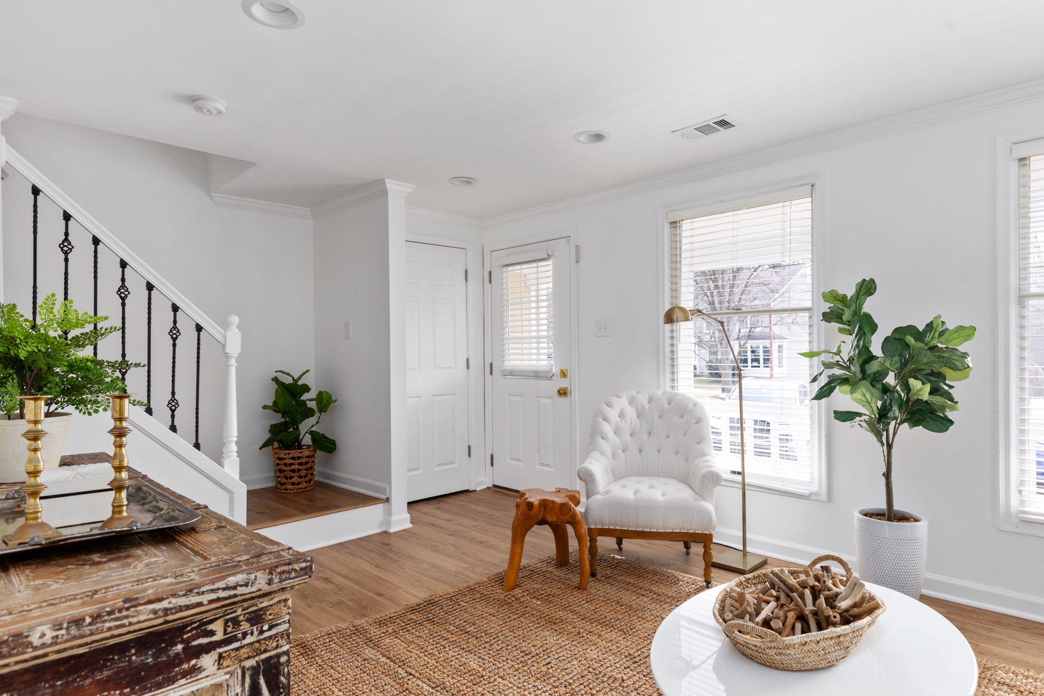 1579 Poplar Grove Dr, Reston, VA 20194 Absolute Altitude Llc.