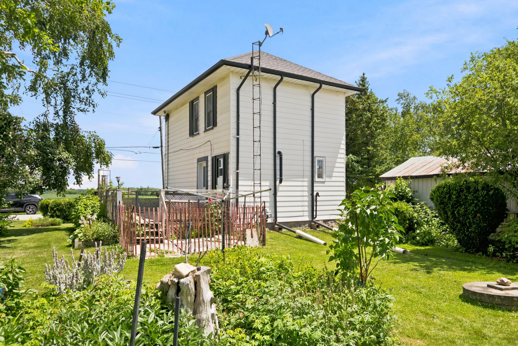  Photo 26