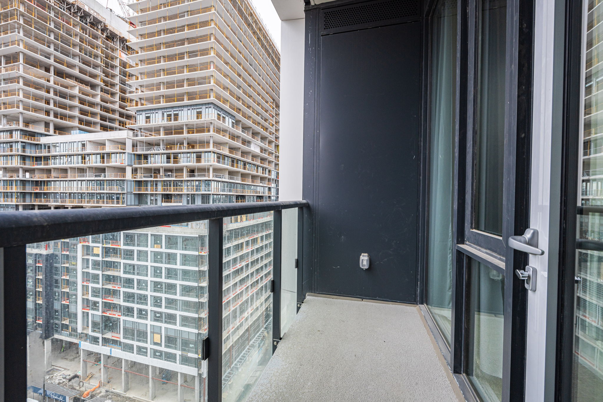 Toronto property showcase — delivered property photograph 25