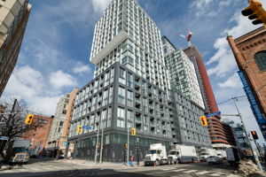 158 Front St E Unit 1604, Toronto ON