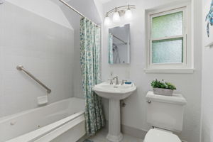  Photo 23