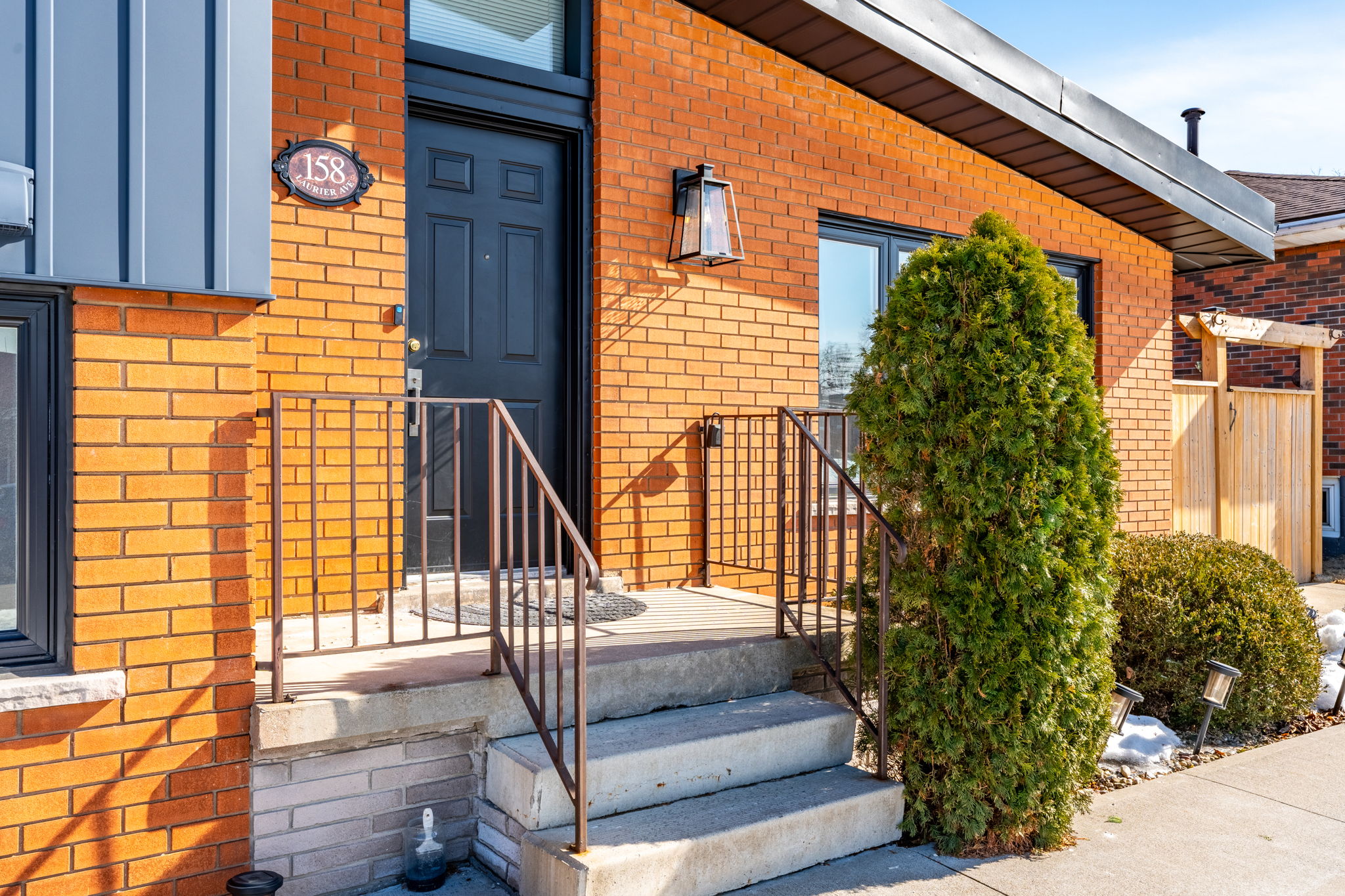 158 Laurier Ave, Hamilton-5