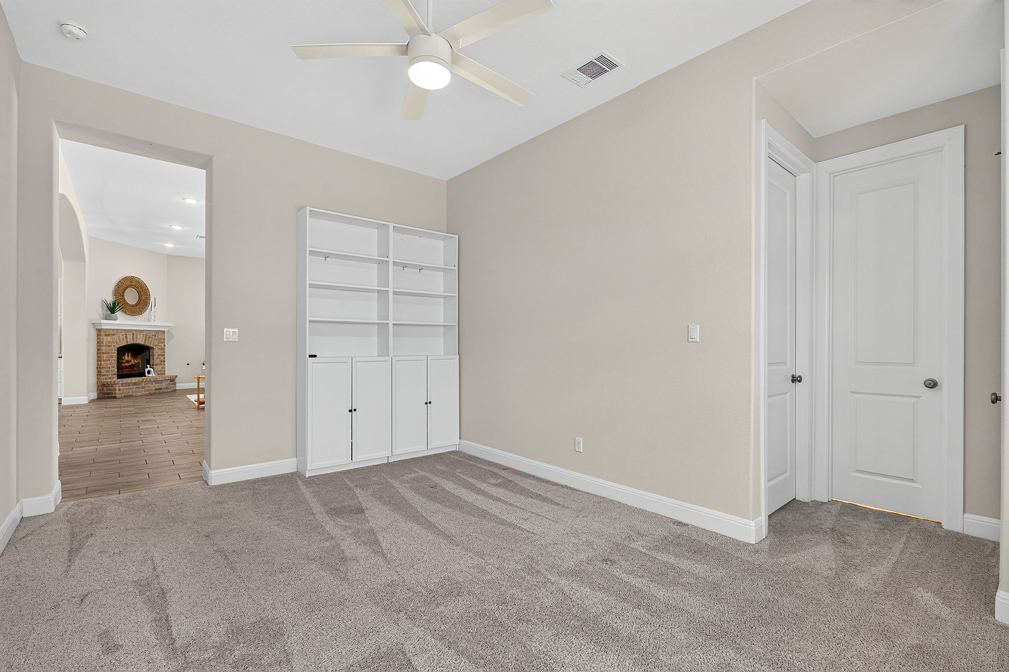 Flex Space/Game Room