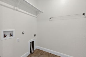  Photo 37