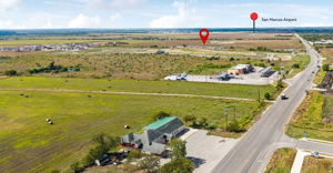 Proximity to the San Marcos Airport.