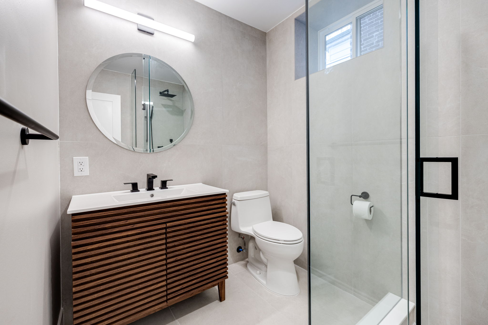 Toronto property showcase — delivered property photograph 14