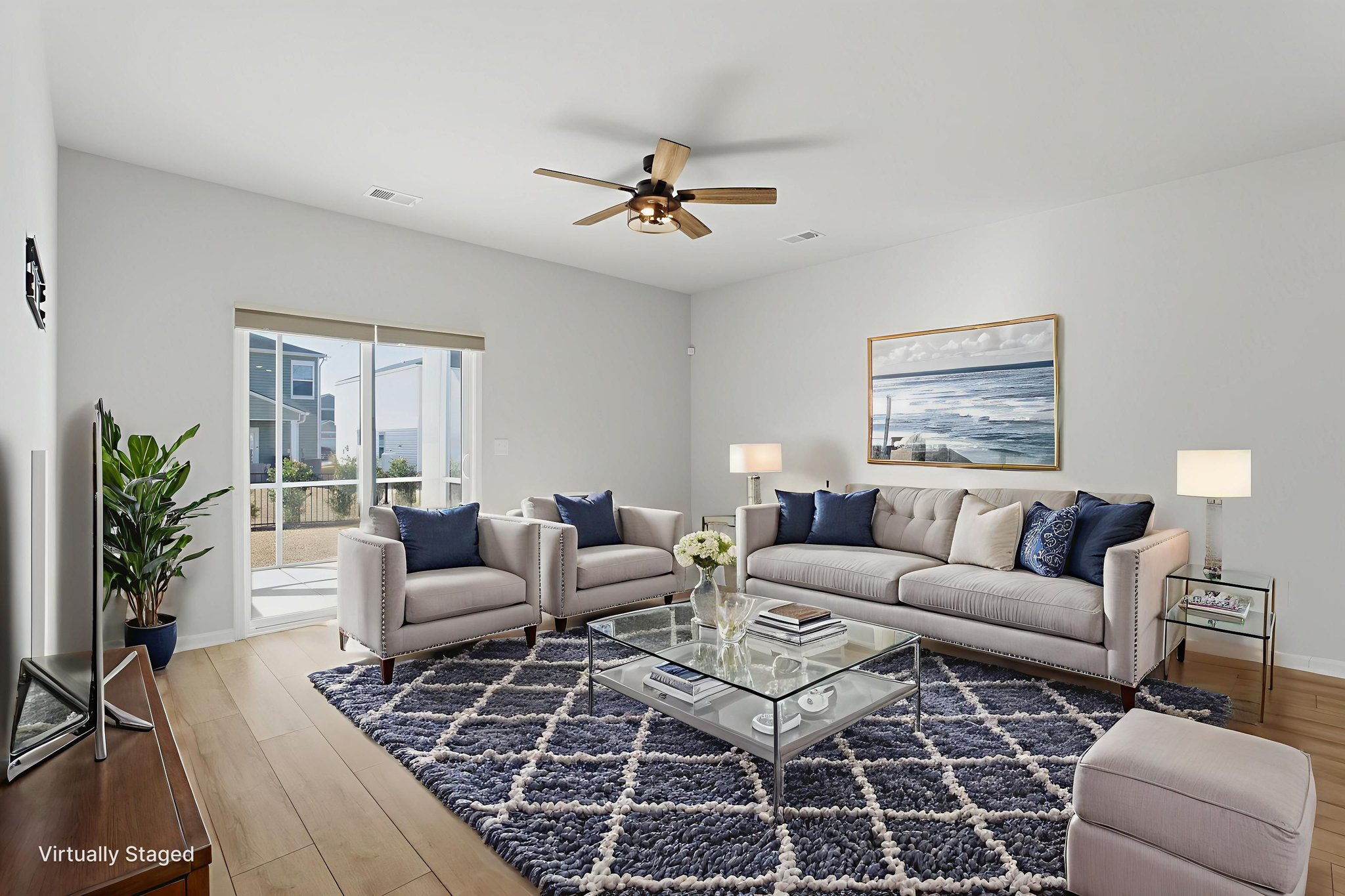 DSC09915 virtually staged.jpeg