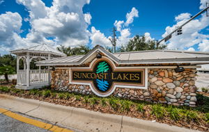 36-Suncoast Lakes