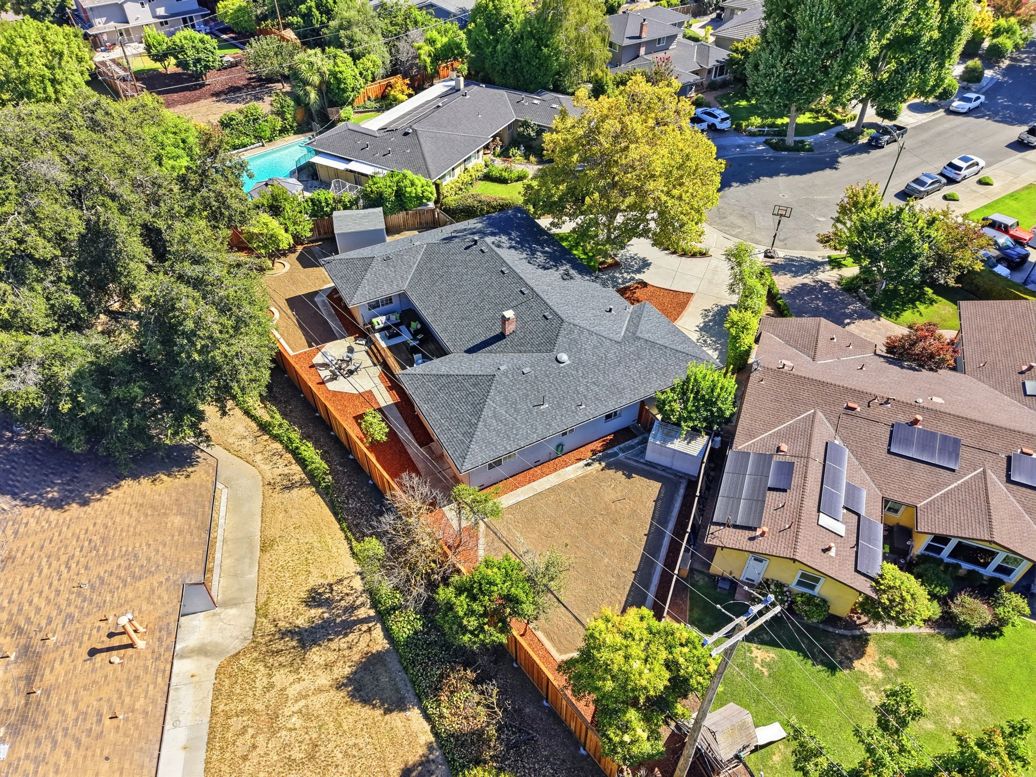 009_F8_AERIAL_1581 Edmond Ct