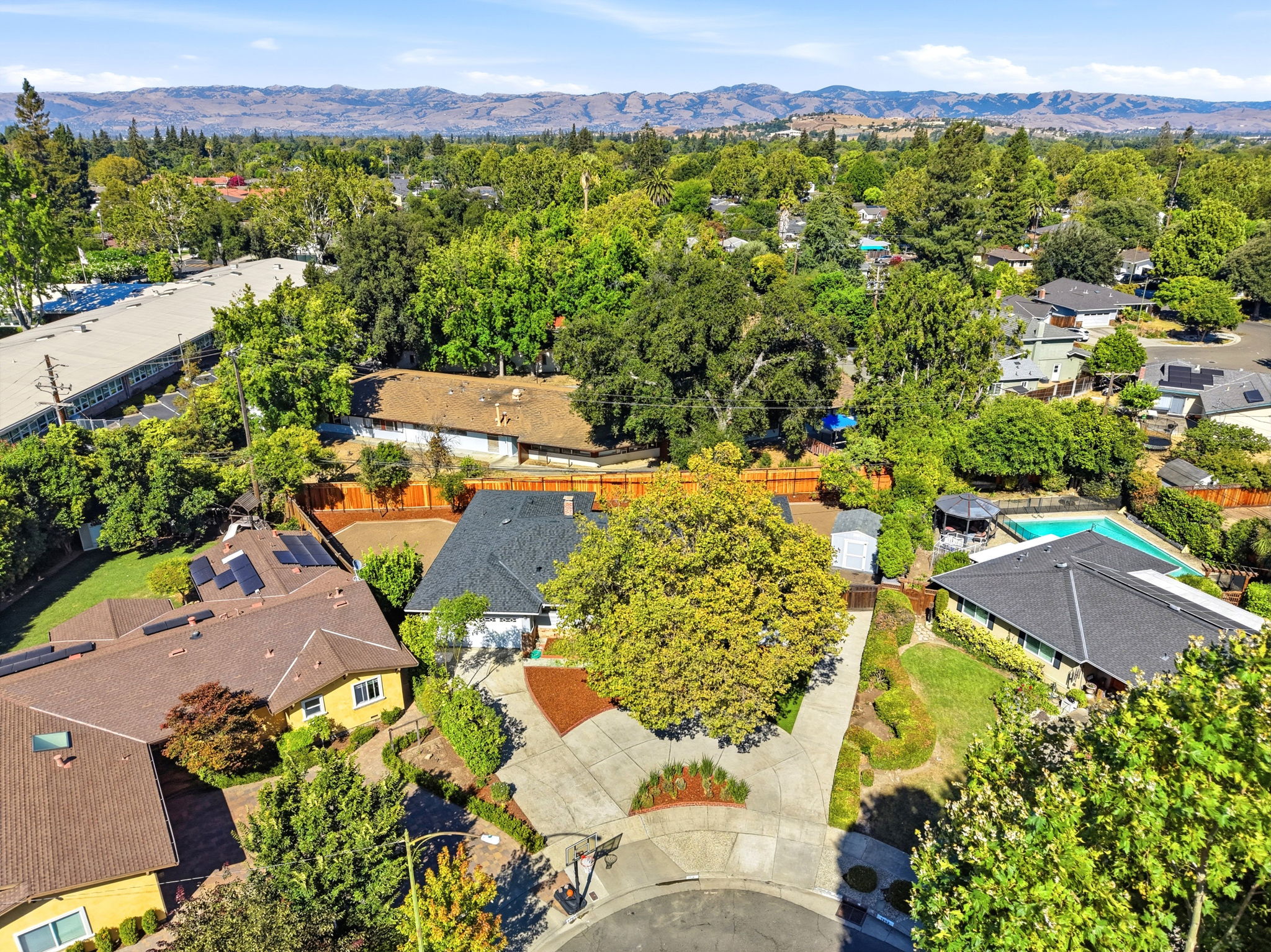 015_F8_AERIAL_1581 Edmond Ct