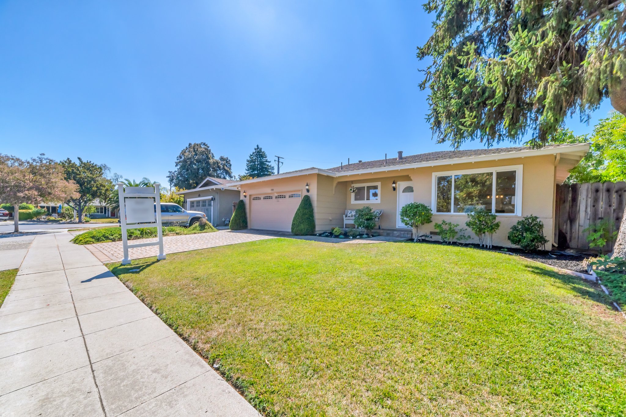 1581 Hervey Ln, San Jose, CA 95125 VR Squad Inc