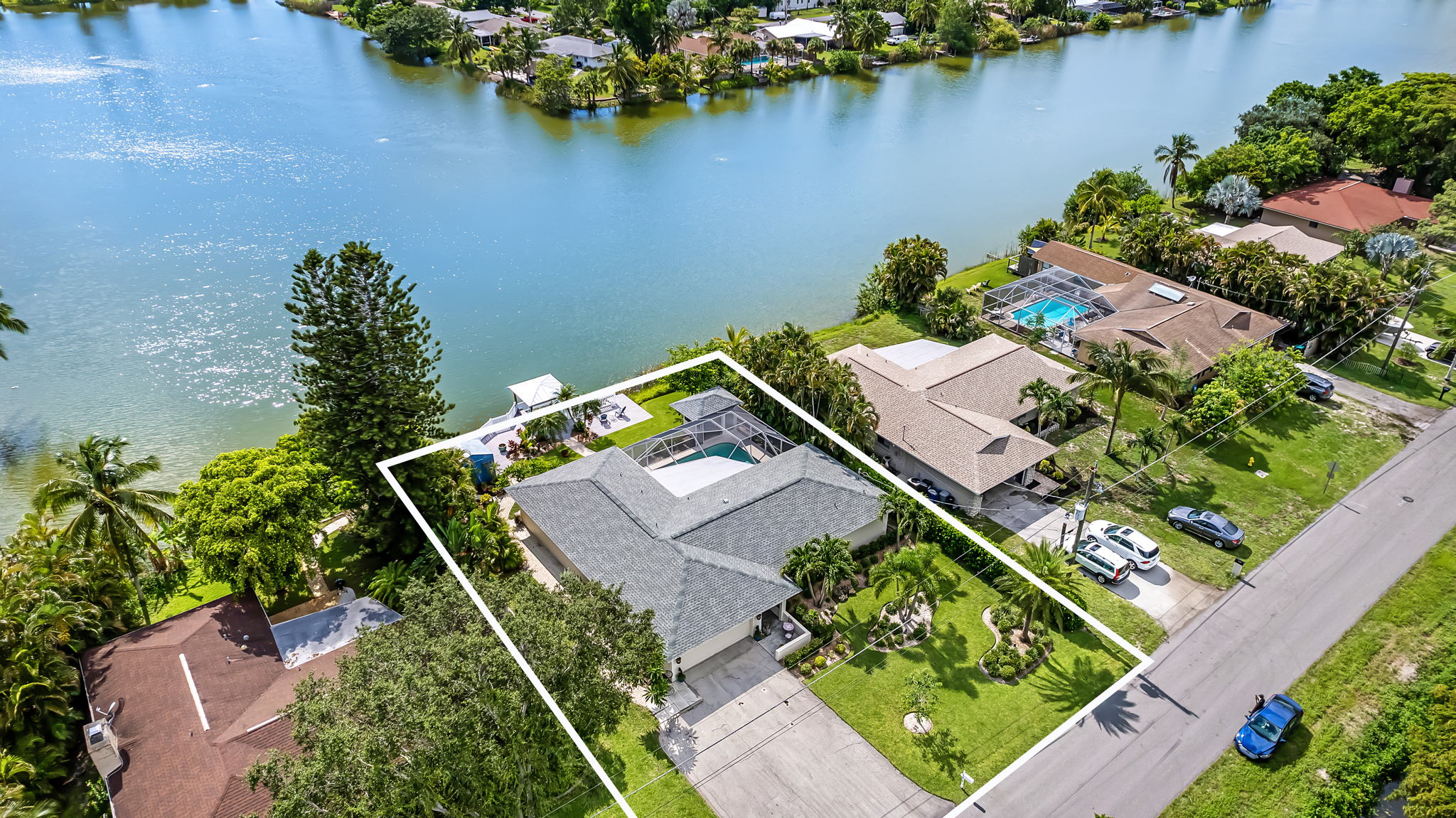 15810 Lake Candlewood Dr, Fort Myers, FL 33908, USA Photo 32