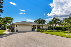 15810 Lake Candlewood Dr, Fort Myers, FL 33908, USA Photo 41