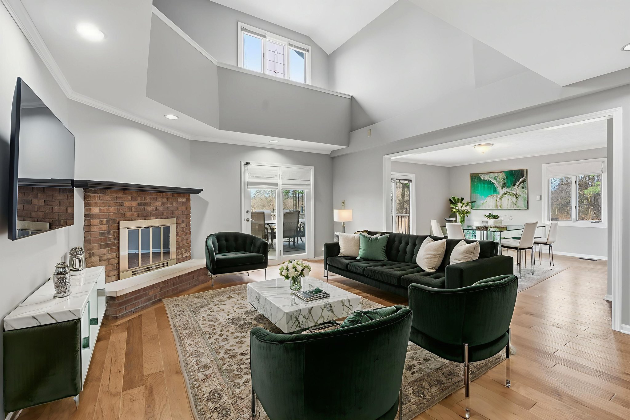 15812jolietreedits-39 virtually staged.jpeg