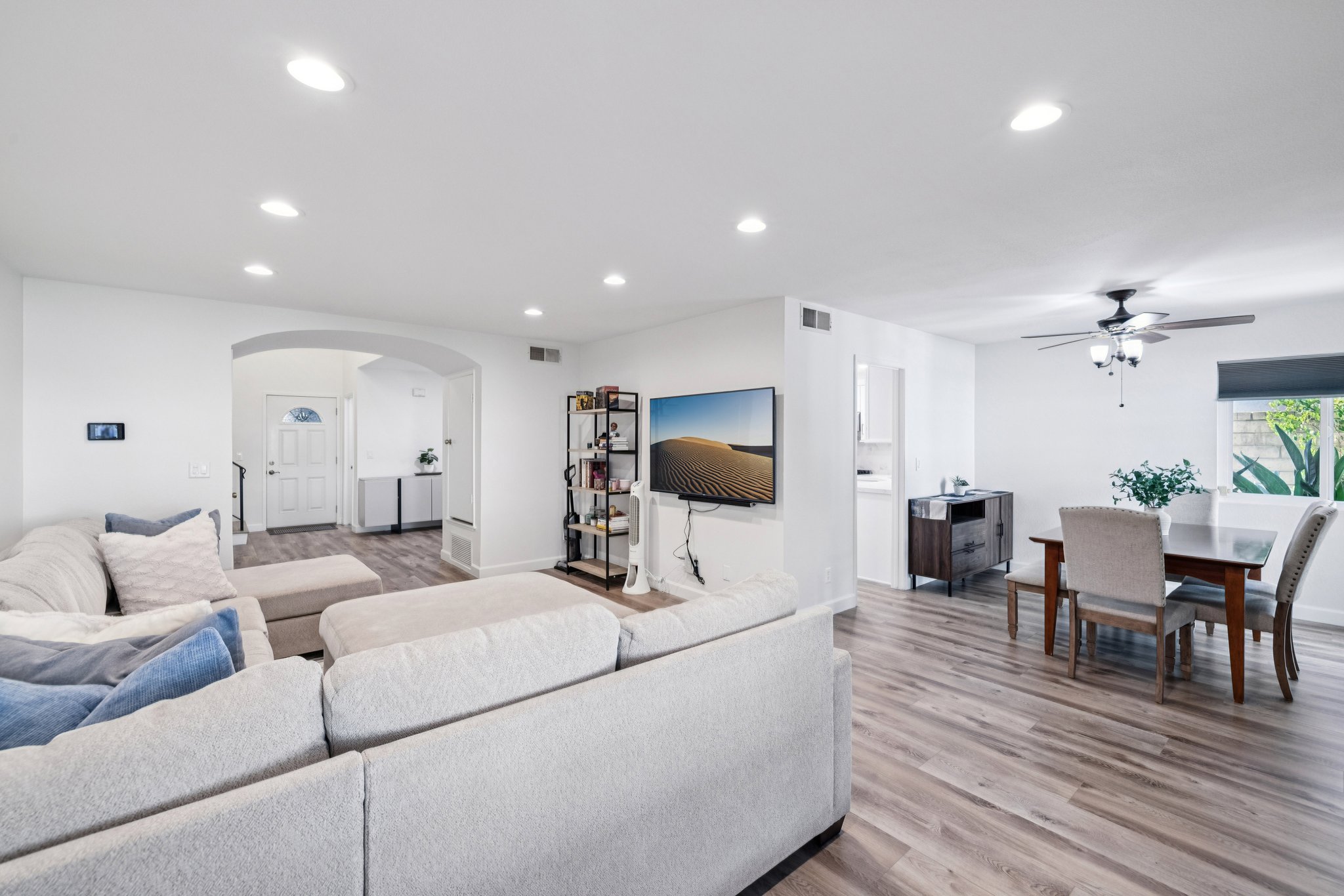 Ada St-S1011-011.jpg