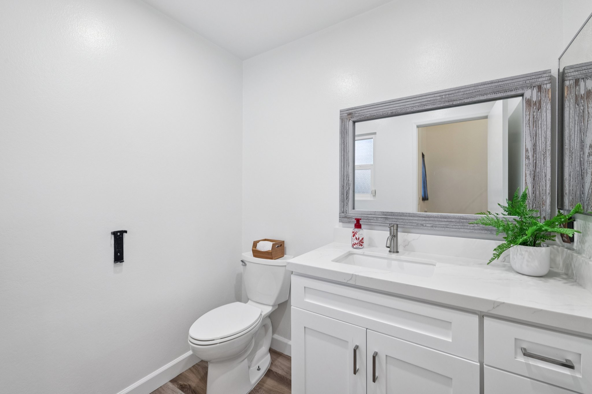 Ada St-S1011-027.jpg