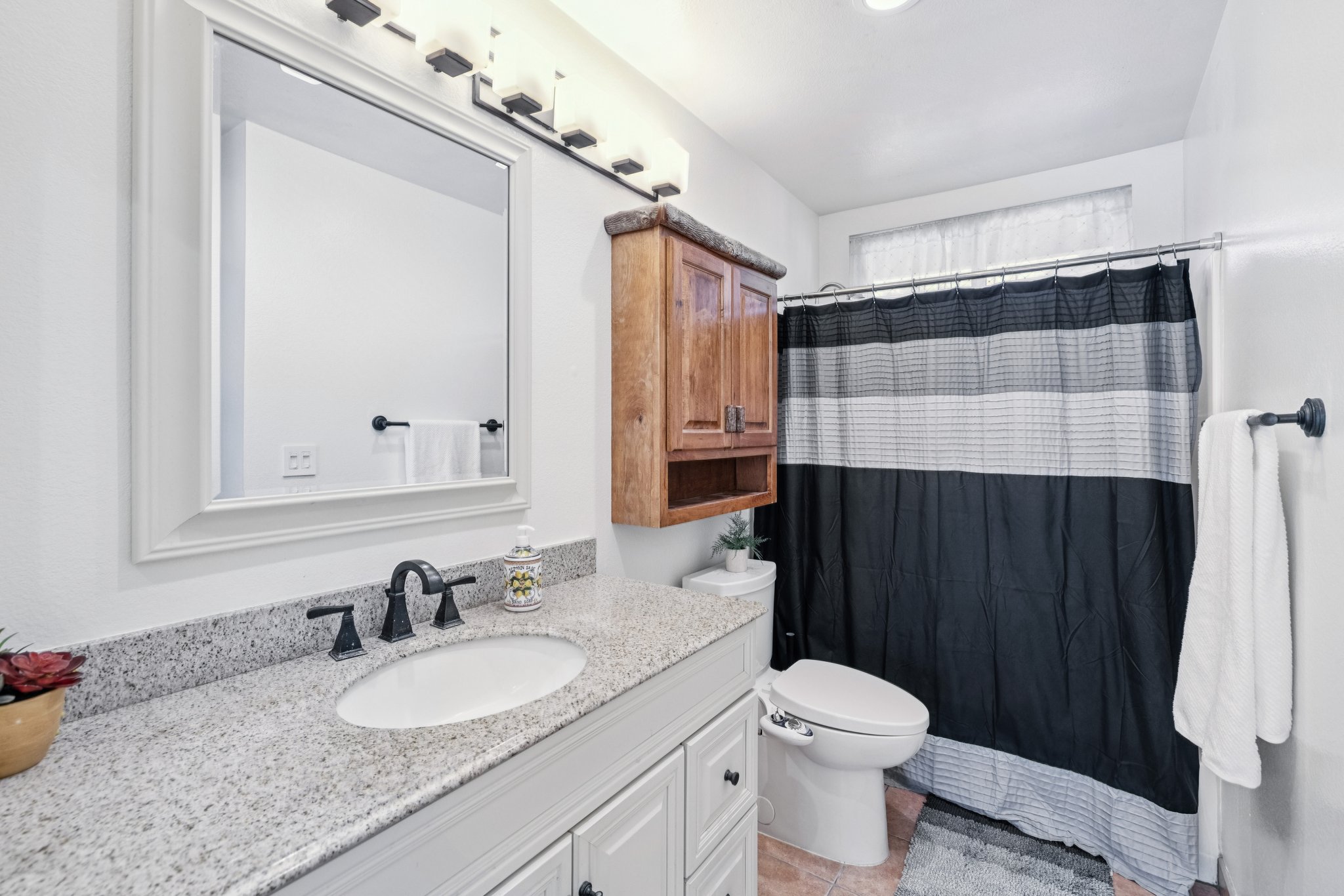 Ada St-S1011-044.jpg