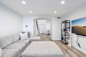 Ada St-S1011-006.jpg