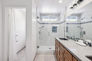 Ada St-S1011-036.jpg