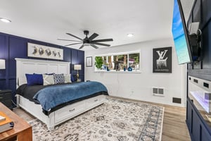 NE 25th Ave-S2705-050.jpg