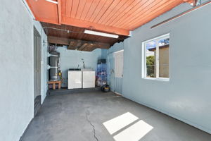  Photo 30