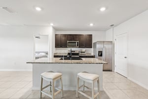 Mauvewood Ave-2106-011.jpg