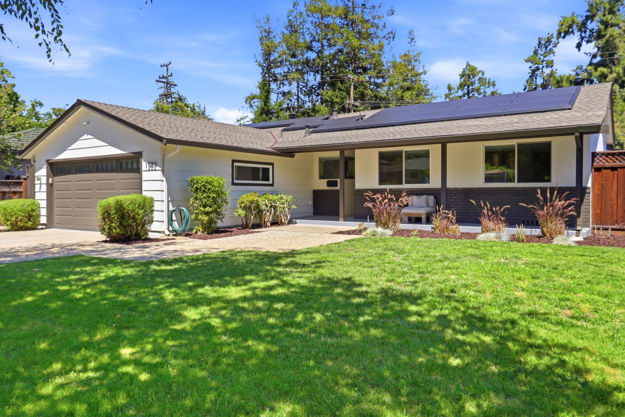 003_F8_1583 Ferndale Dr