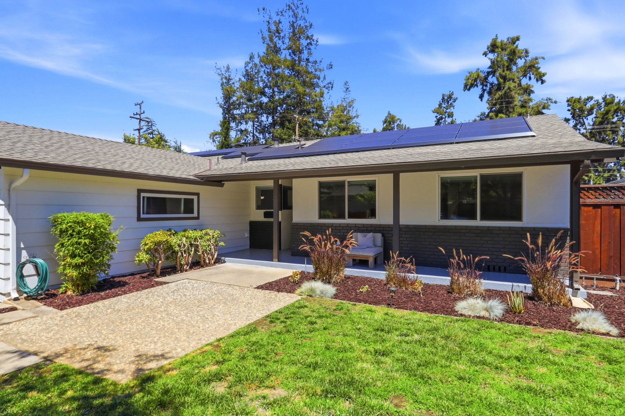 004_F8_1583 Ferndale Dr