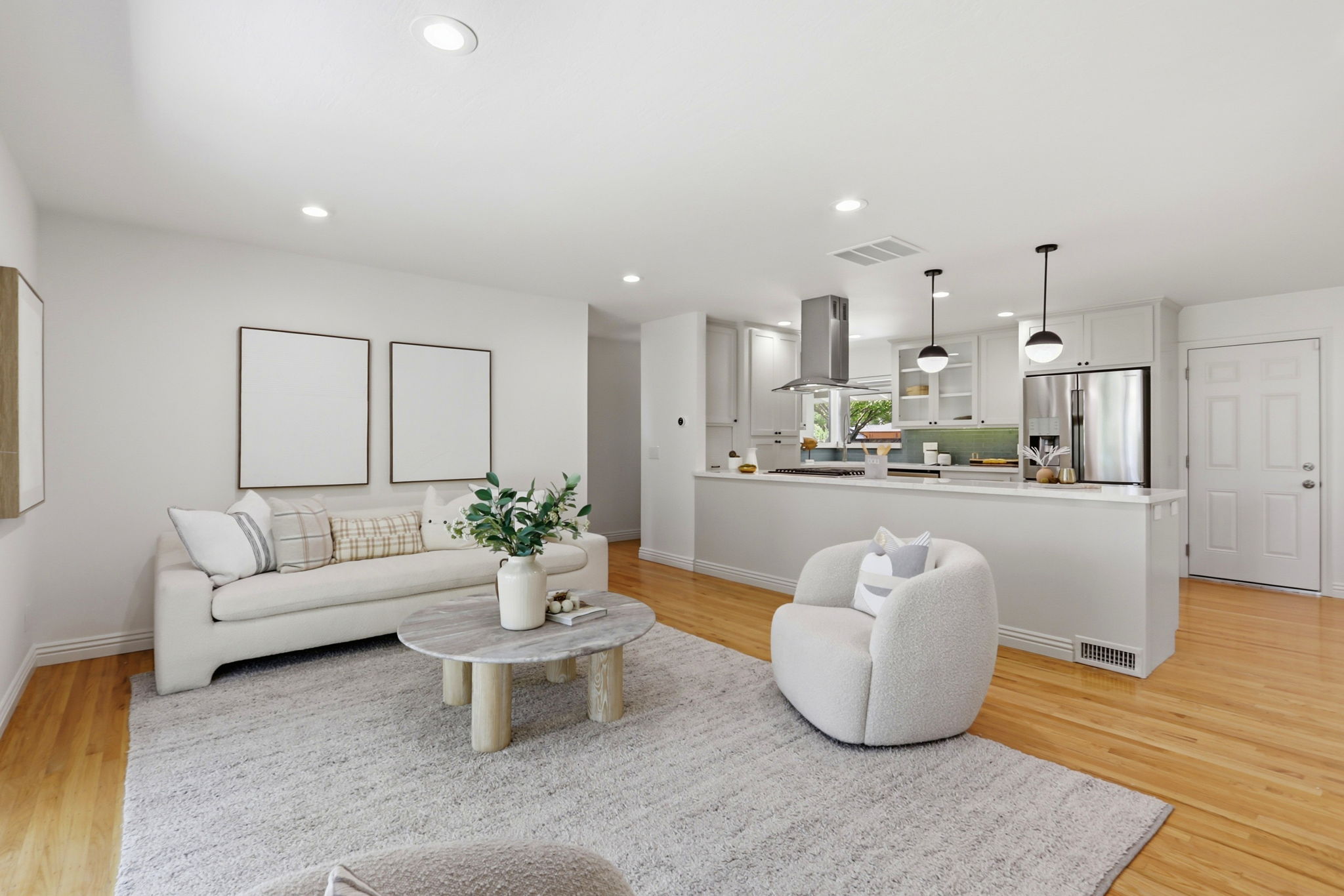 009_F8_1583 Ferndale Dr